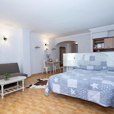 Unique Apartahotel 4-1 Torrevieja Kültér fotó